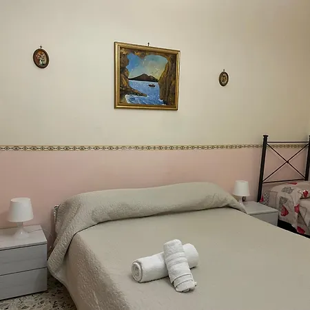 Vitiello Quadrupla Gasthof Torre Annunziata